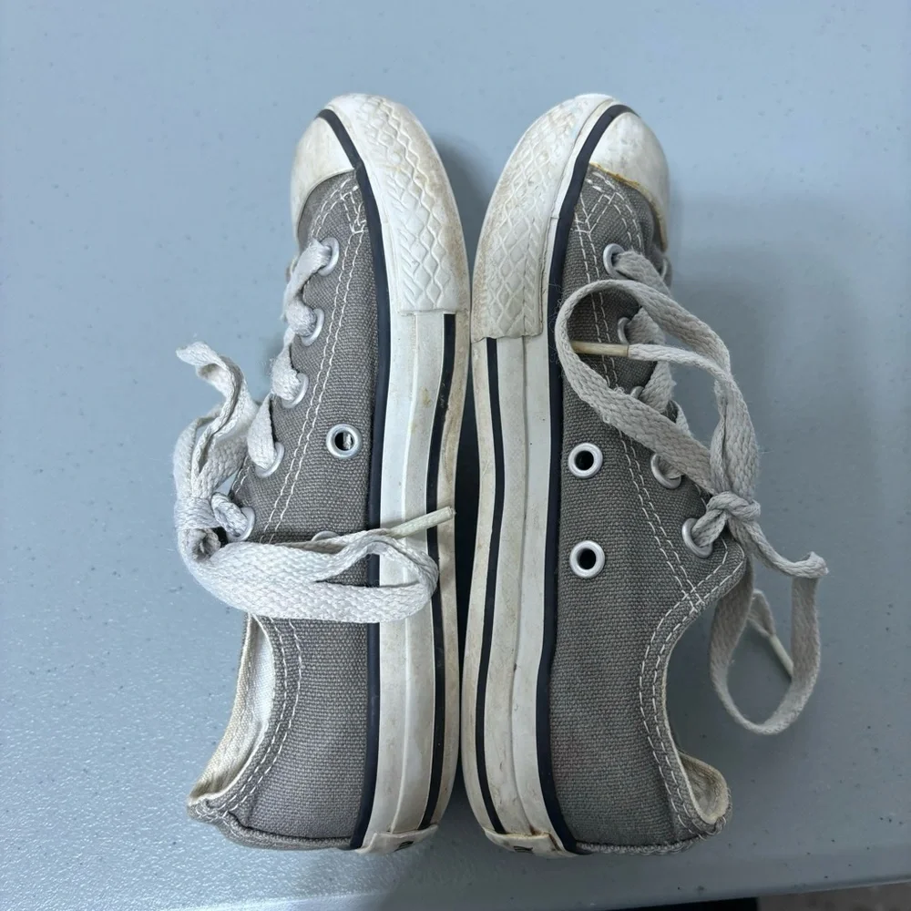 Converse Gray Sneakers Lace Up Youth Size 11